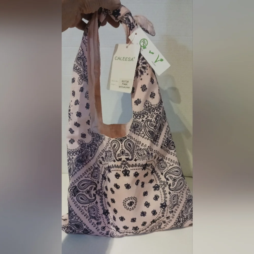 CALEESA PINK‎ HANKERCHIEF PRINT TOTE BAG NWT